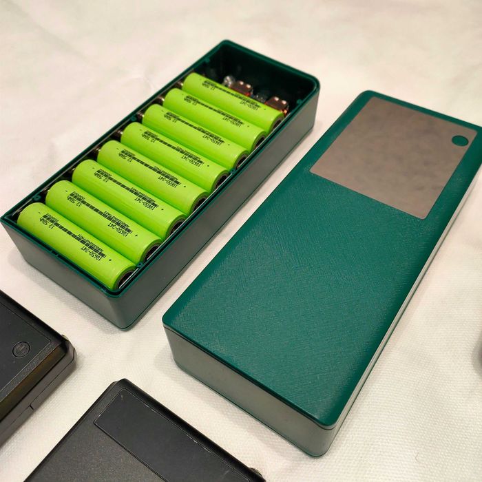 Повербанк PowerBank на 6x10х16 элементов 18650 с реальной емкостью.