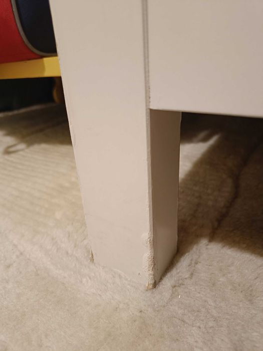 Cómoda Hemnes em bom estado