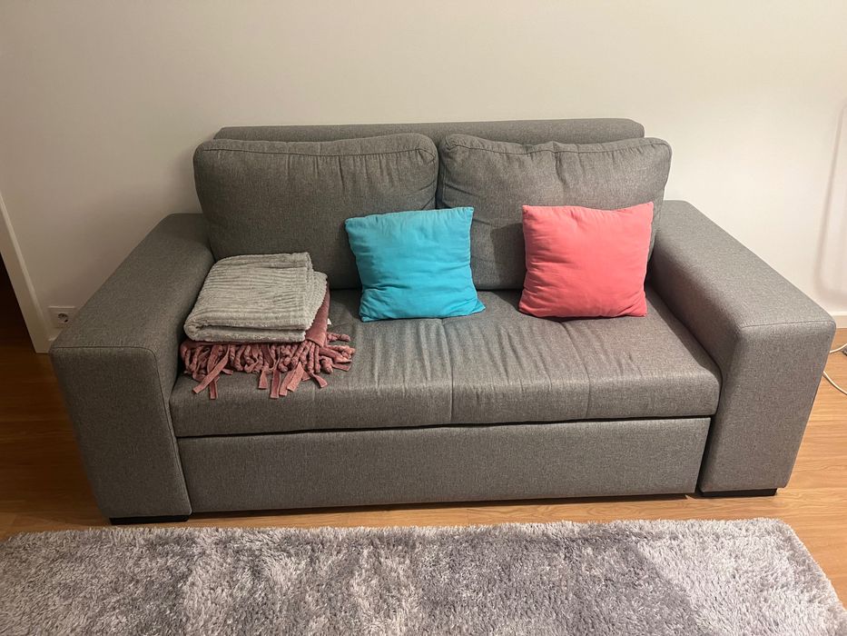 Sofá-cama cinzento