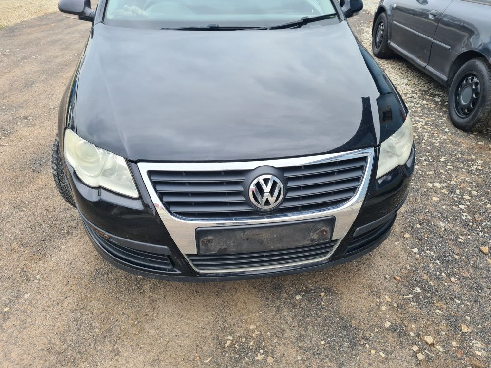 MASKA pokrywa silnika czarna VW Passat B6 2007r L041