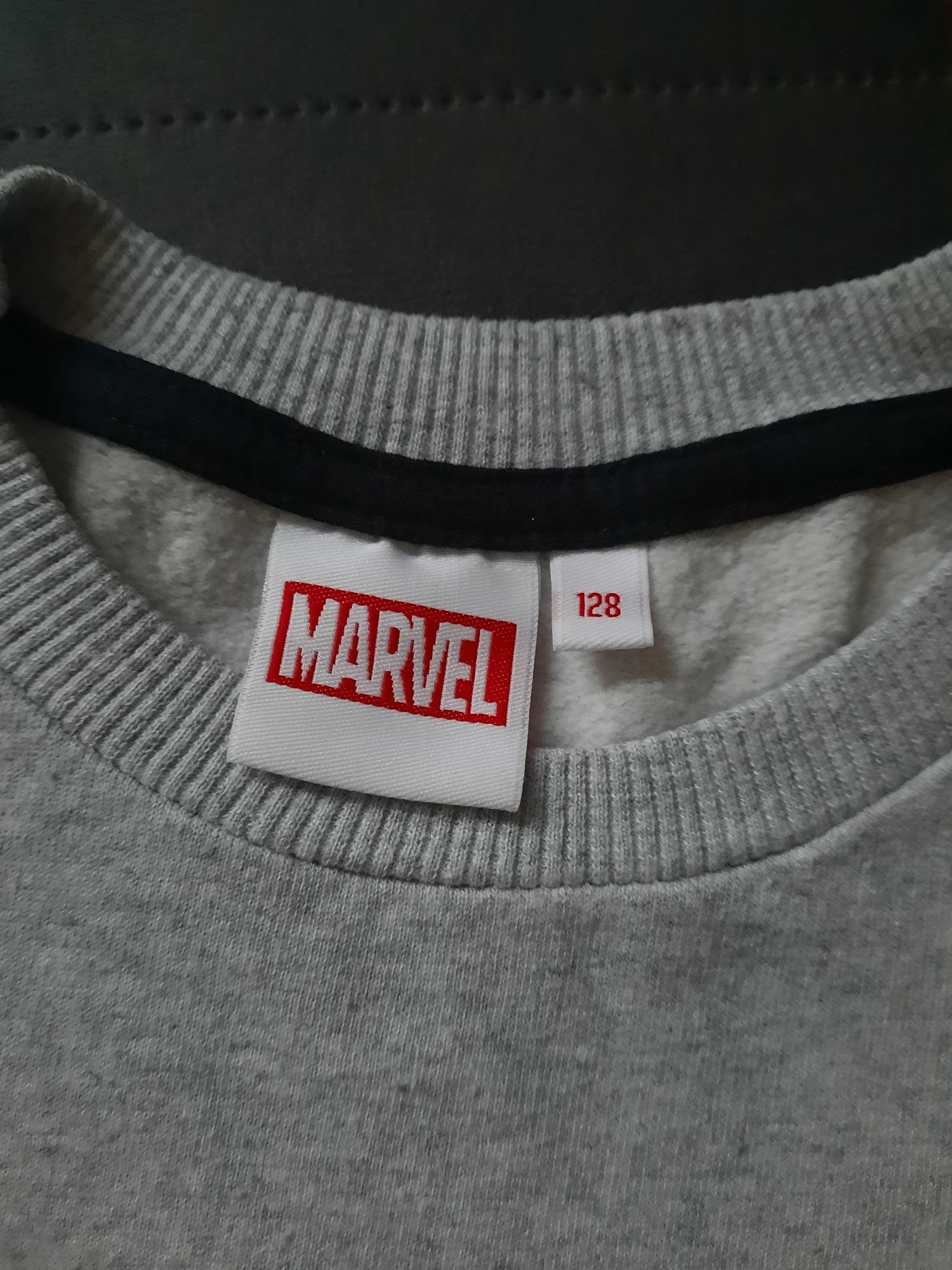 Bluza Marvel 128 z otwieranymi okienkami