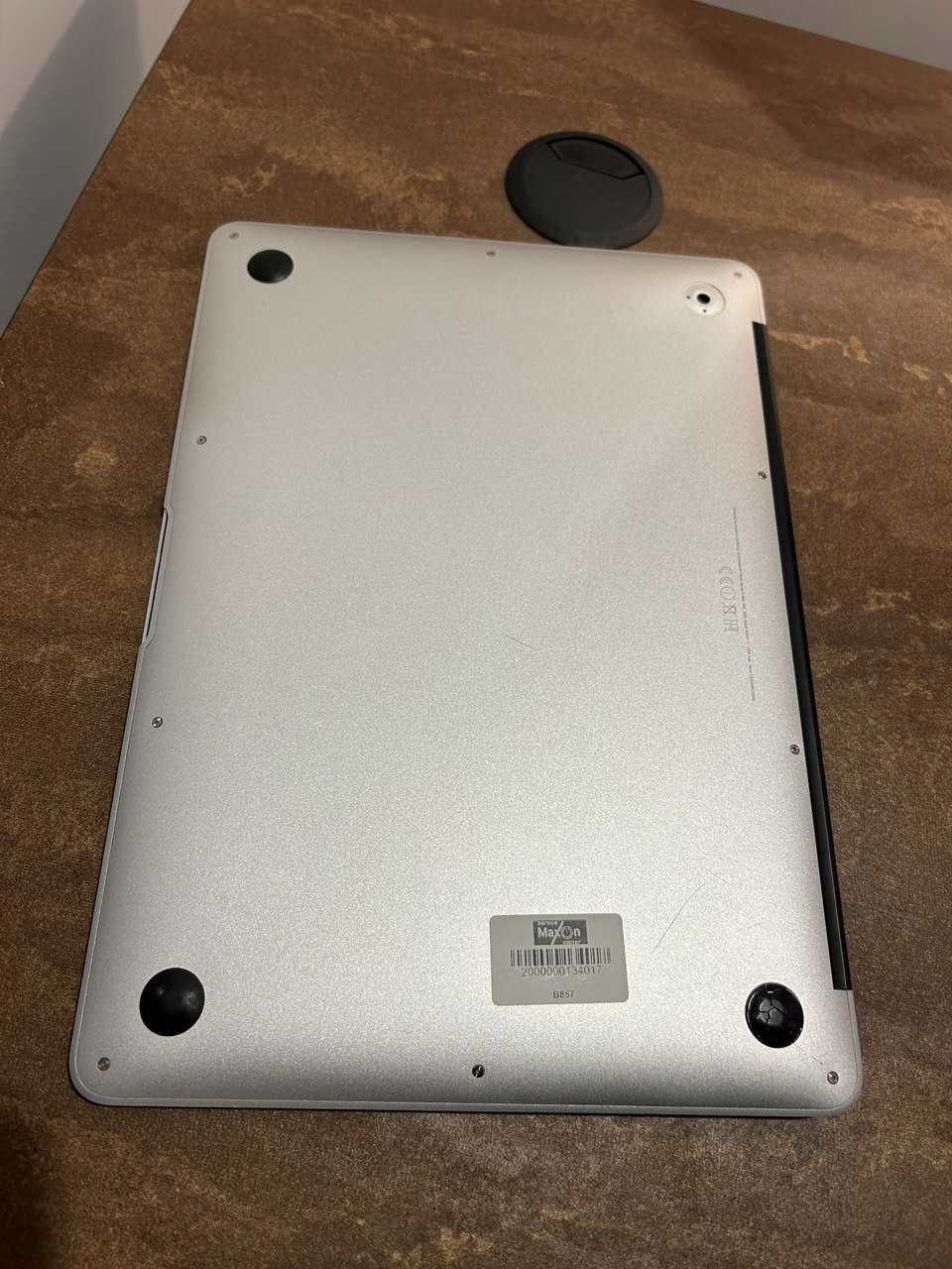 MacBook Air 13" (Early 2015), A1466, Без SSD