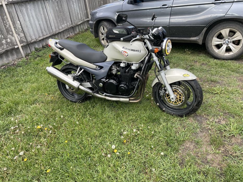 Продам Kawasaki zr 7