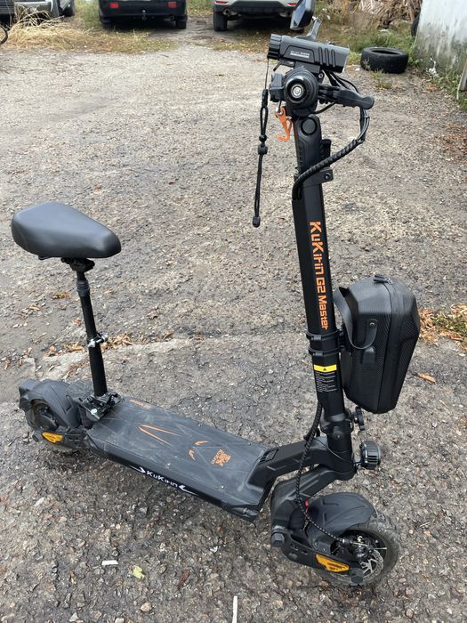 Продам электросамокат Kukirin G2 Master
