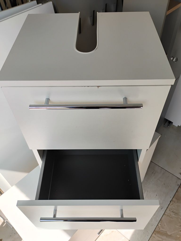 Szafka pod umywalkę. Mała. nowa