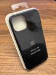 Pokrowiec do iPhone 15 silicone case czarny, silikon kejs
