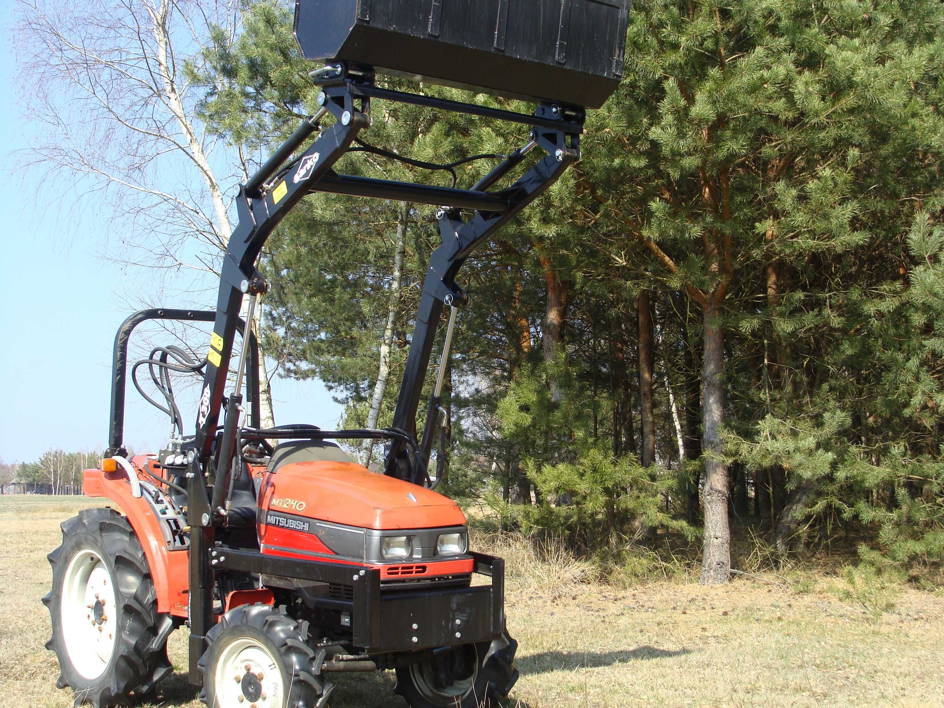 Mitsubischi MT 240 traktorek z turem do sadu i ogrodu