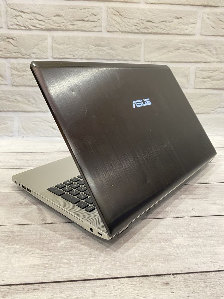 Ігровий ноутбук Asus N56VJ 15.6’’ FHD i7-3630QM 8GB ОЗУ/ 240GB SSD