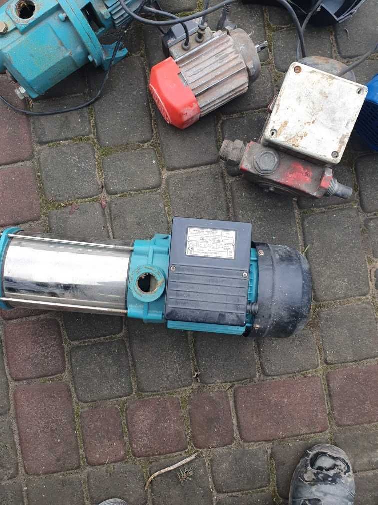 Sprzedam na części pompy wodne