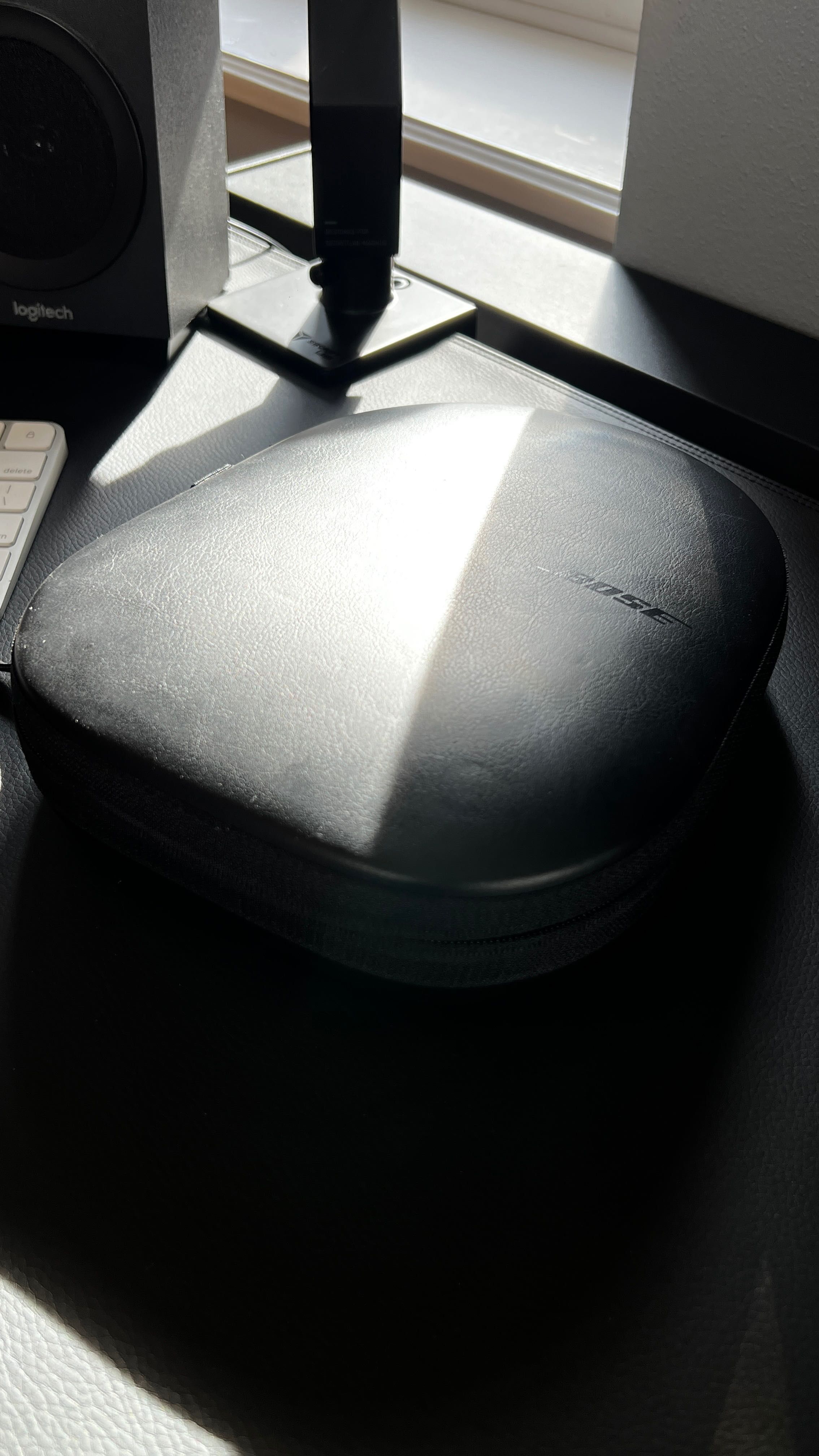 Bose 700 Noise Cancelling – Stan idealny