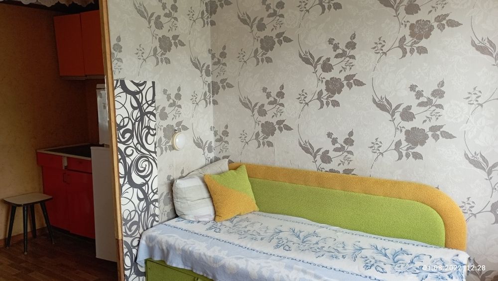 Здається кімната в гуртожитку