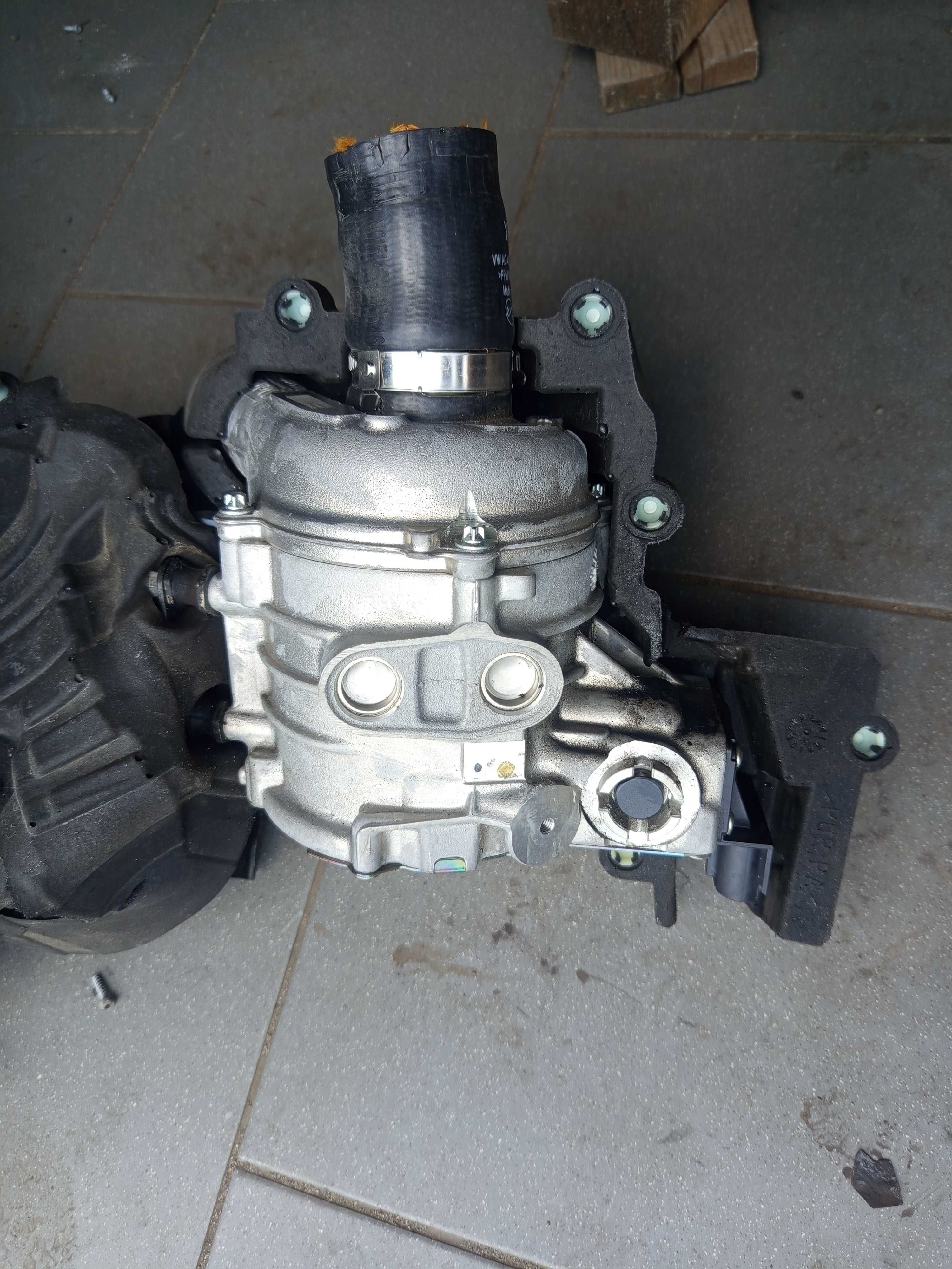TURBOSPRĘŻARKA Turbina Audi SQ7 Q7 II 4.0 TDI 057.145.601D
