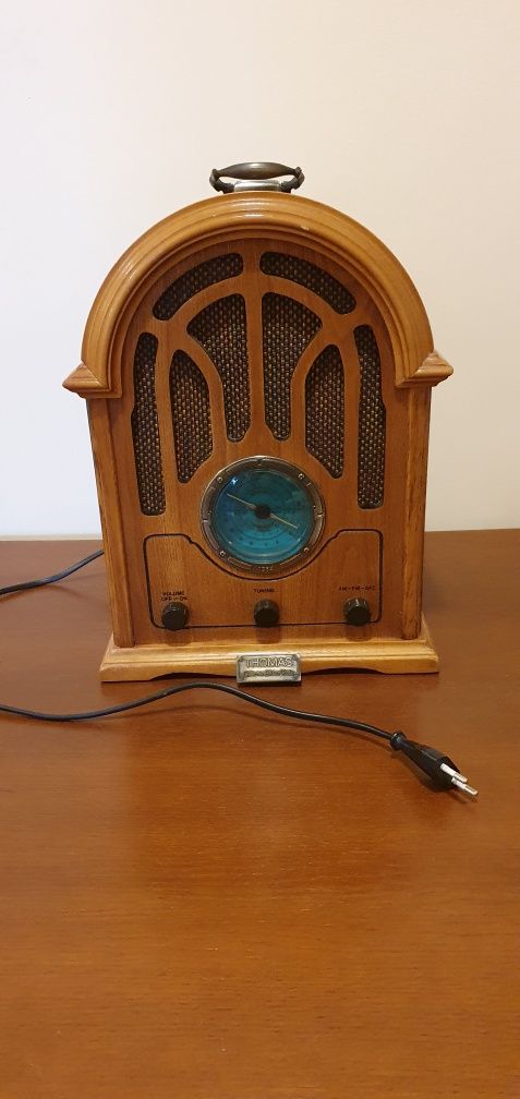 Radio w stylu retro
