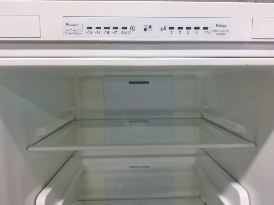 Холодильник Samsung noFrost висота 1.78 см
