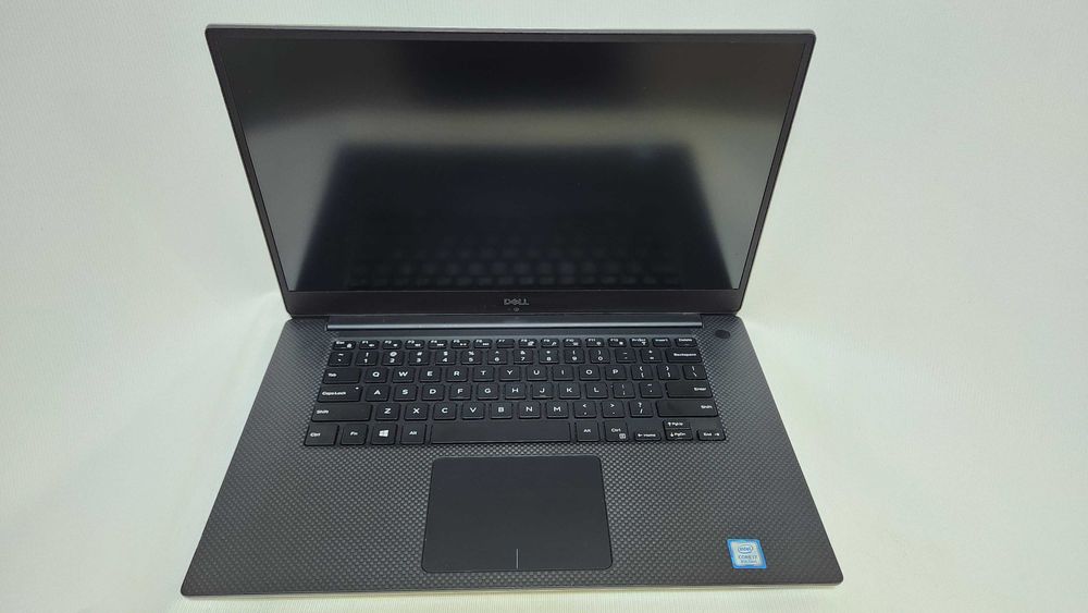Dell Precision 5530 i7-8850H 16GB 512 GB P1000 4GB 15,6" IPS Full HD