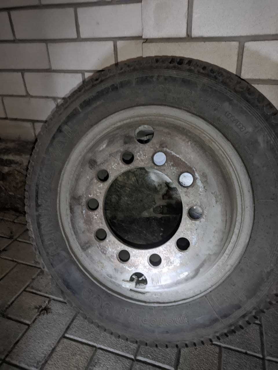 Грузовые шины с дисками 205/70 r15