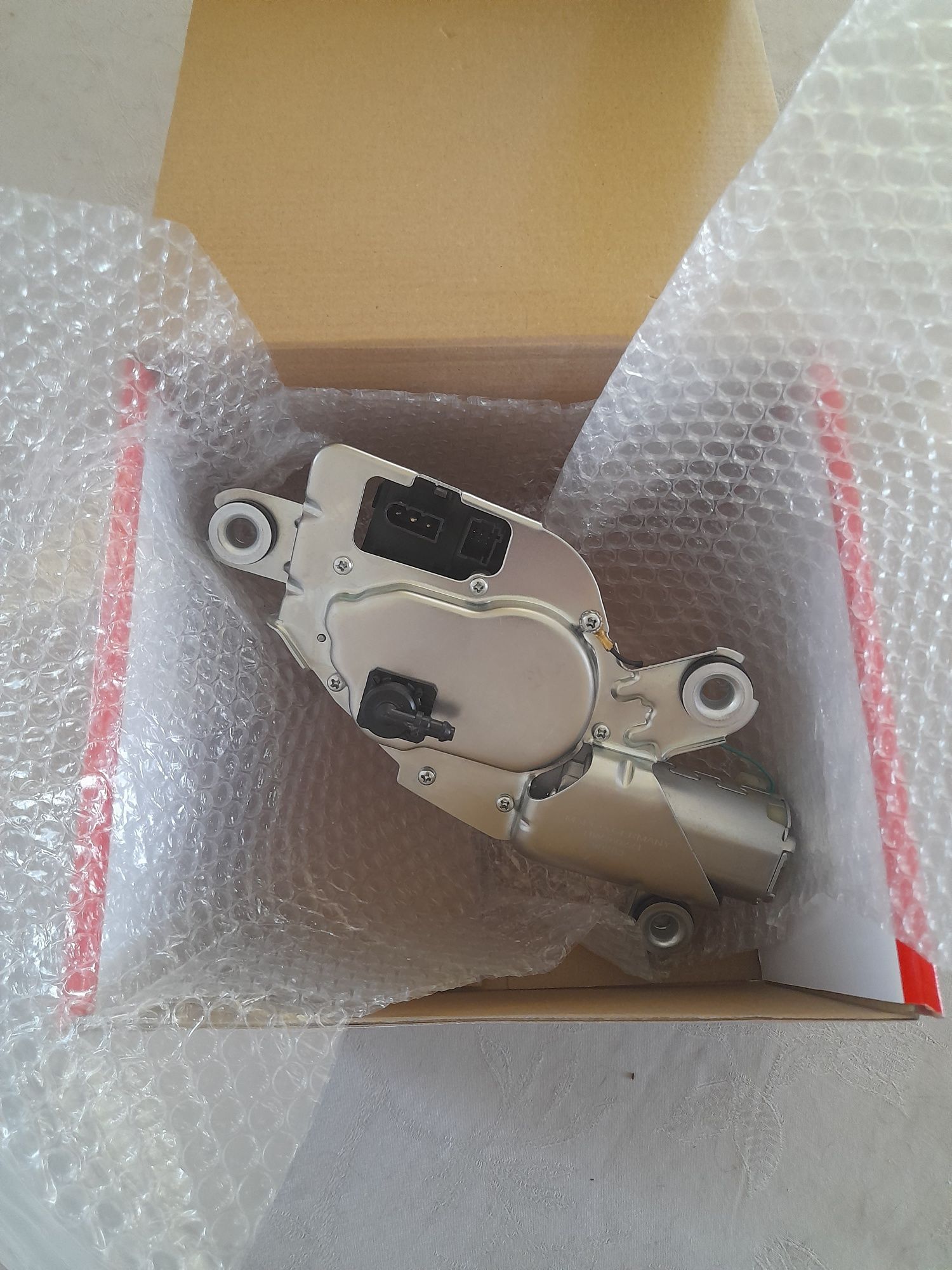 Motor limpa para brisas de trás,  para:  BMW e46 compact