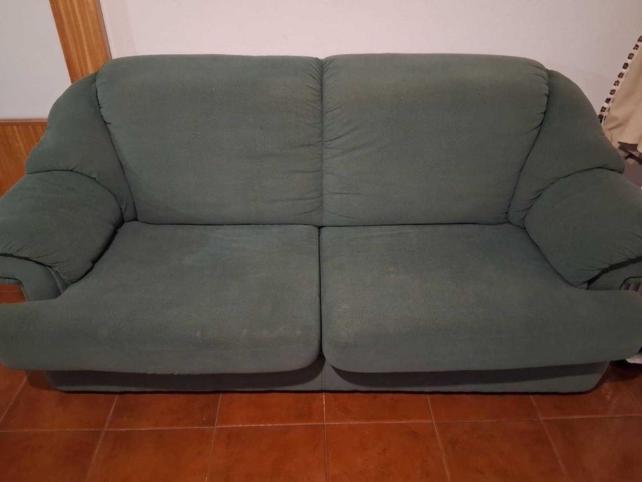 Sofá 2 Pessoas Em bom estado