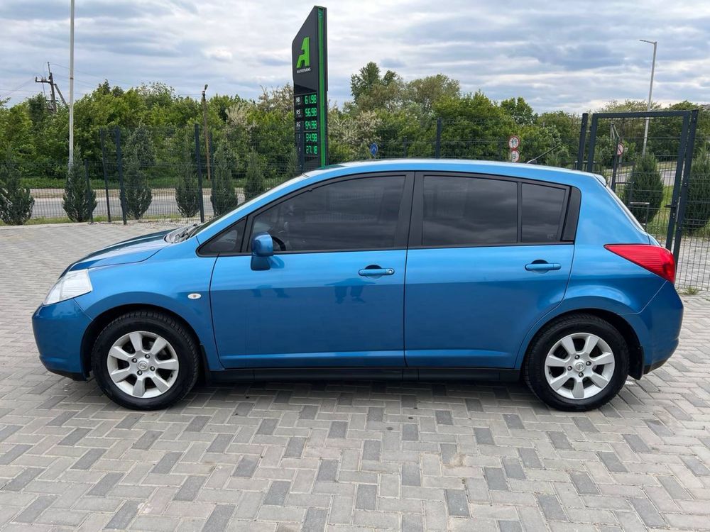 Nissan Tiida 2008 1.6 газ4