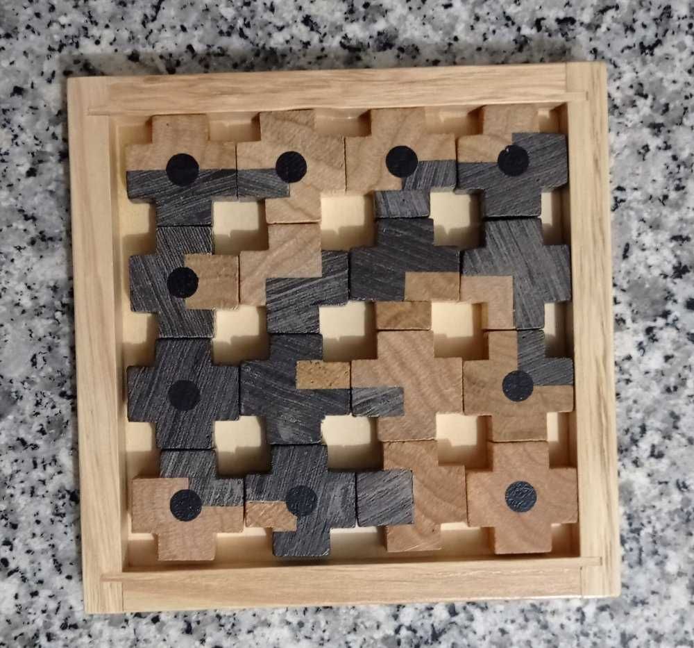 Puzzles - Cruzes Cruzadas (Quebra-cabeças)