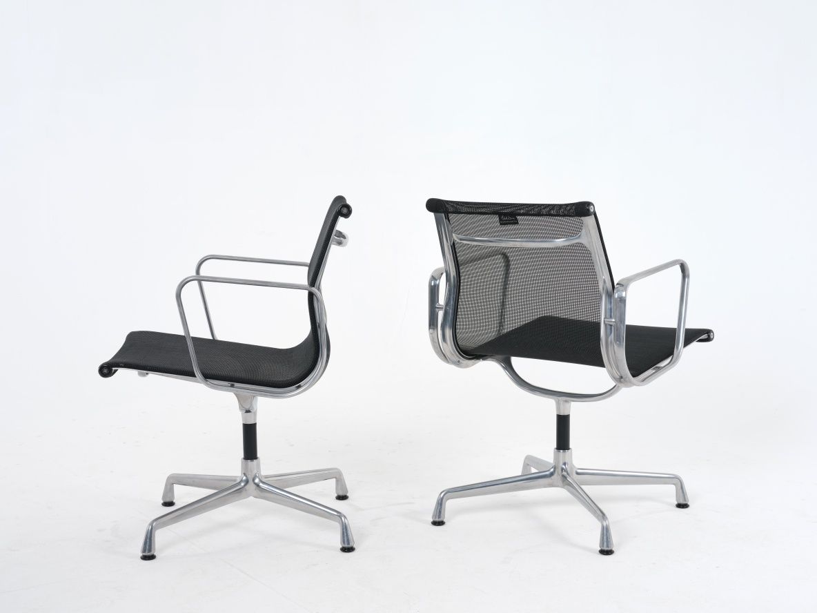 Cadeira EA108 da Vitra