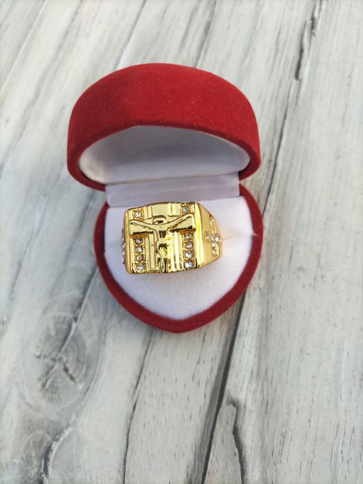 Piękny Sygnet z Jezusem na krzyżu OKAZJA