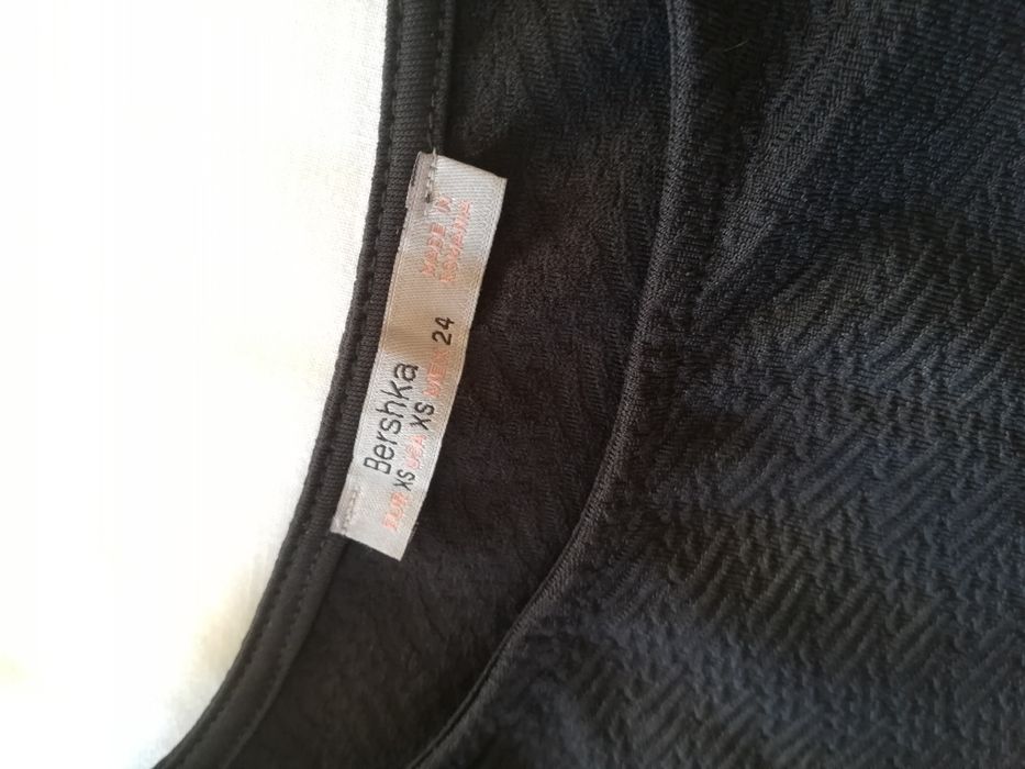 Vestido preto Bershka