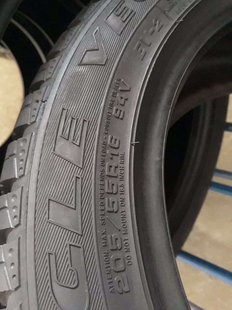 205/55/16 R16 Goodyear Vector 5 4шт