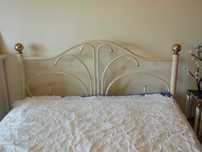 CAMA de casal completa.