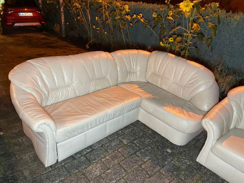 Шкіряні кутові розкладні дивани, шкіряні набори диванів, крісла