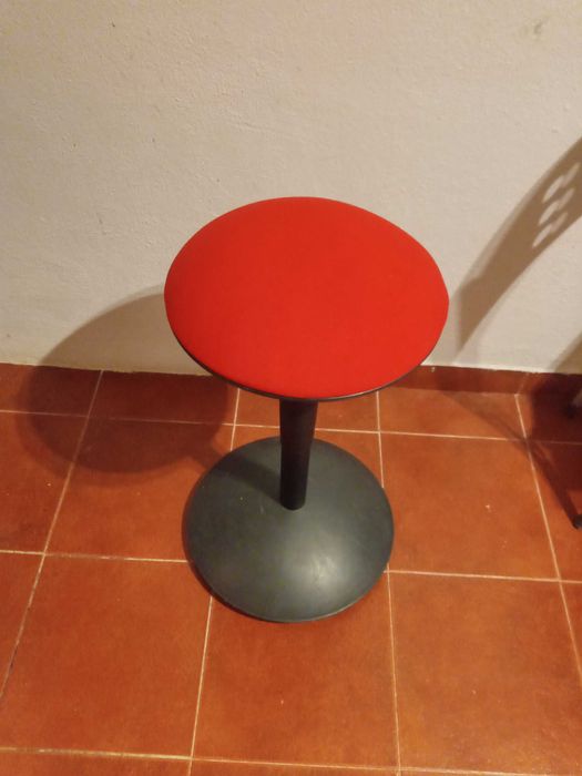 Banco IKEA Vitamin ajustável redondo