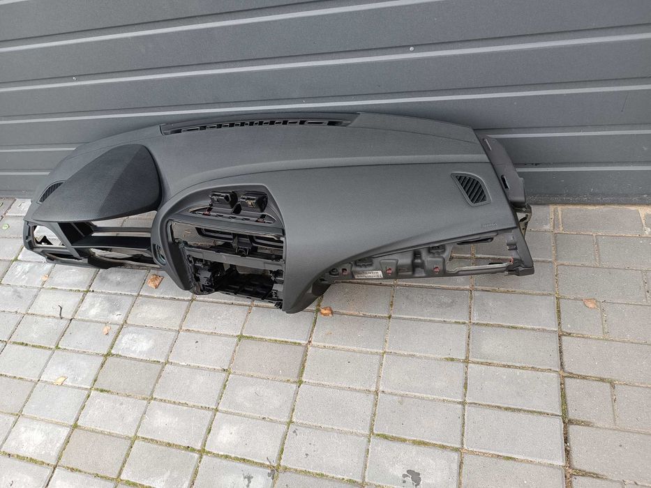 deska konsola kokpit  OPEL  CORSA E  regeneracja
