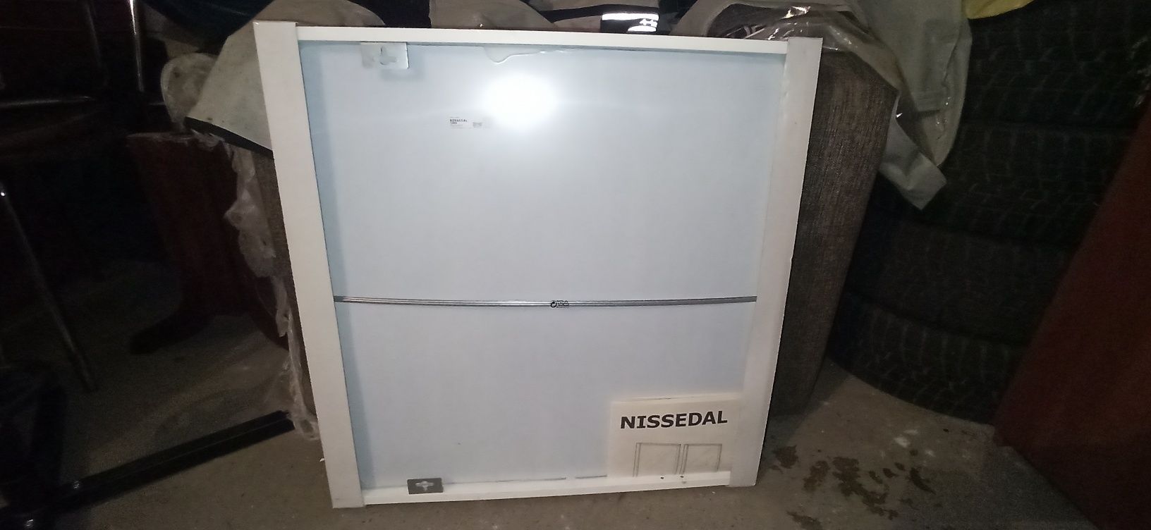 Lustro Nissedal Ikea