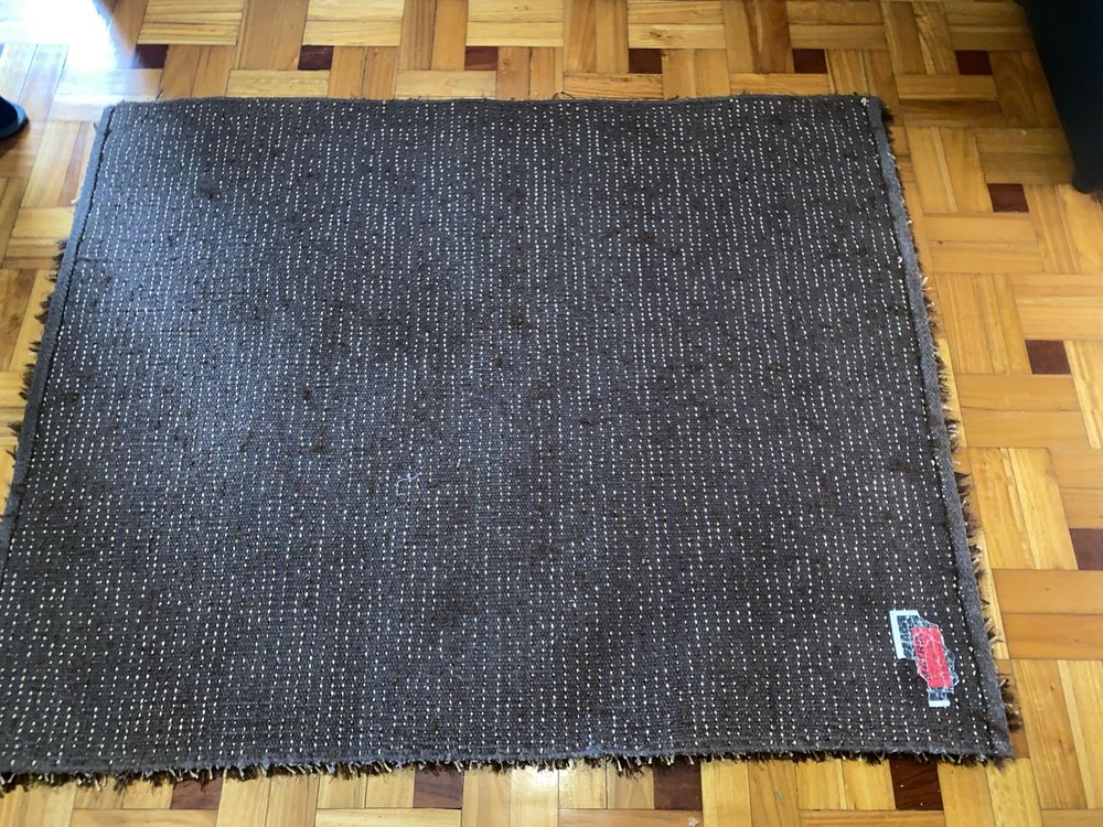 Vendo 3 carpetes em bom estado