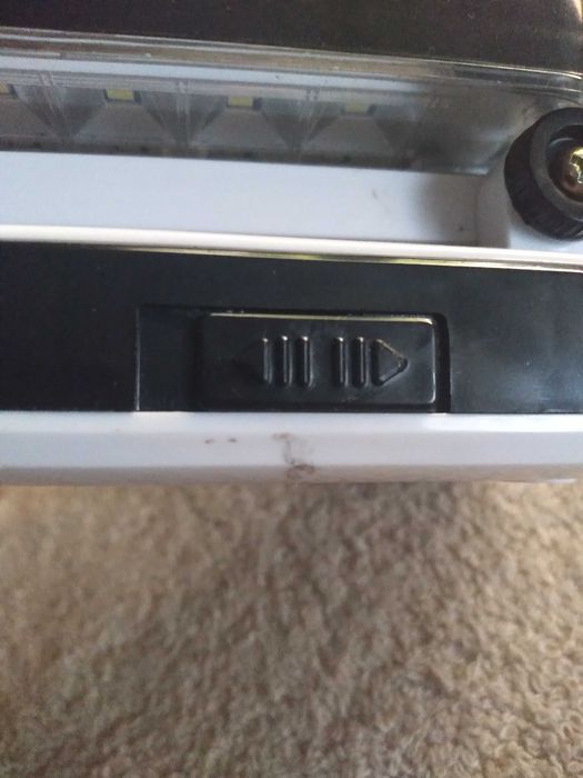 Настольная лампа на аккумуляторе