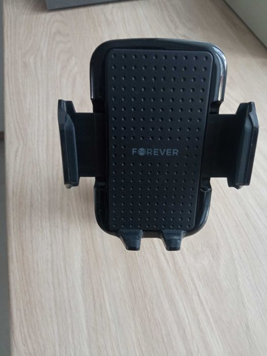 Uchwyt na regon do samochodu.