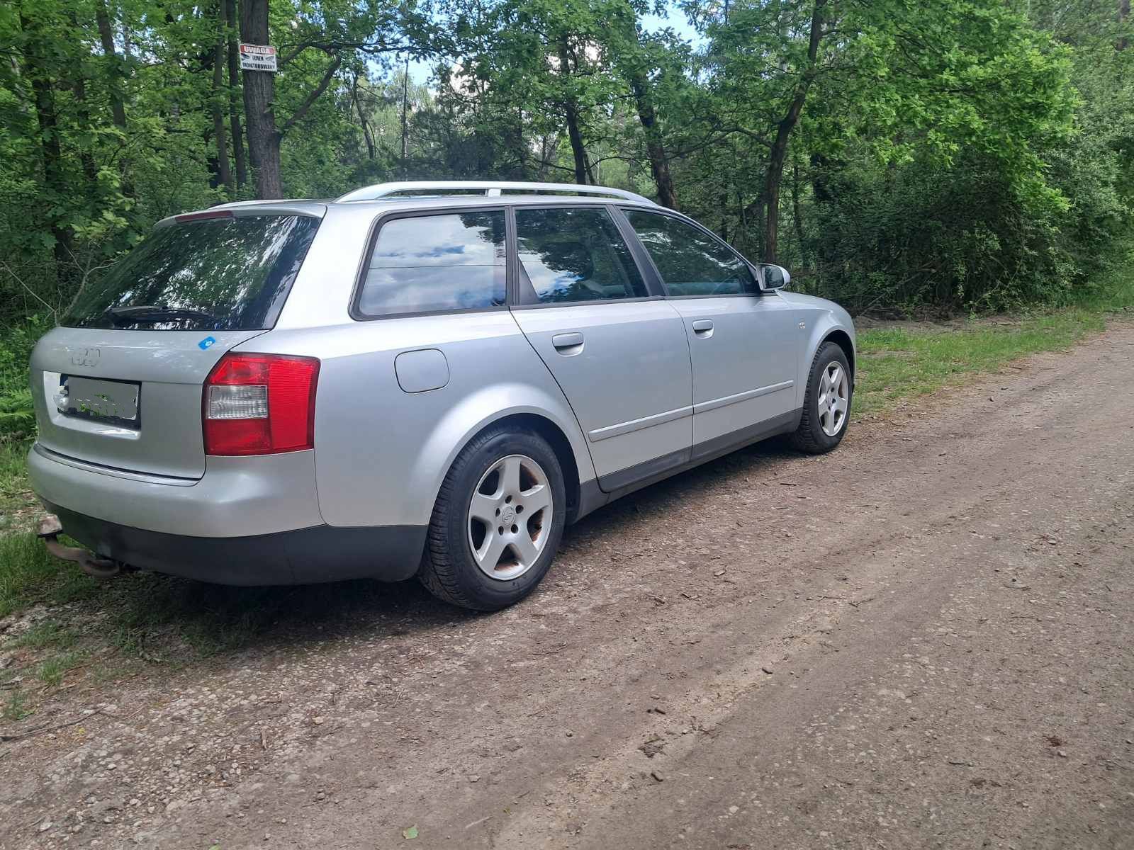 Audi A4 z gazem, 5 drzwi- ekonomiczne i pojemne
