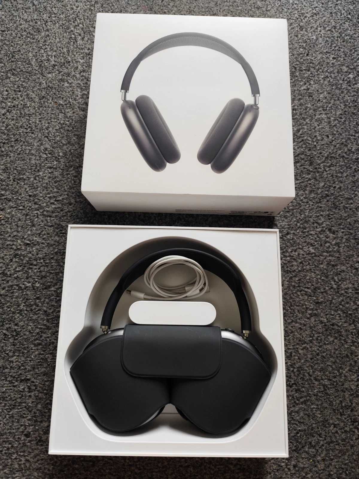Apple AirPods MAX
