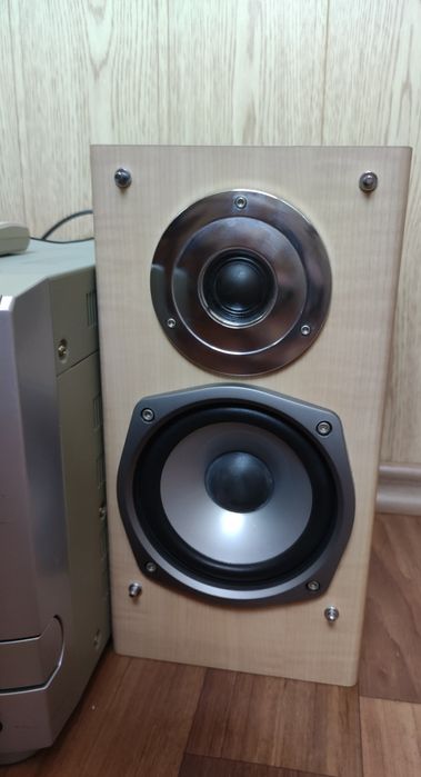 Музичний центр Aiwa CX-G5EZ + колонки SX-G5