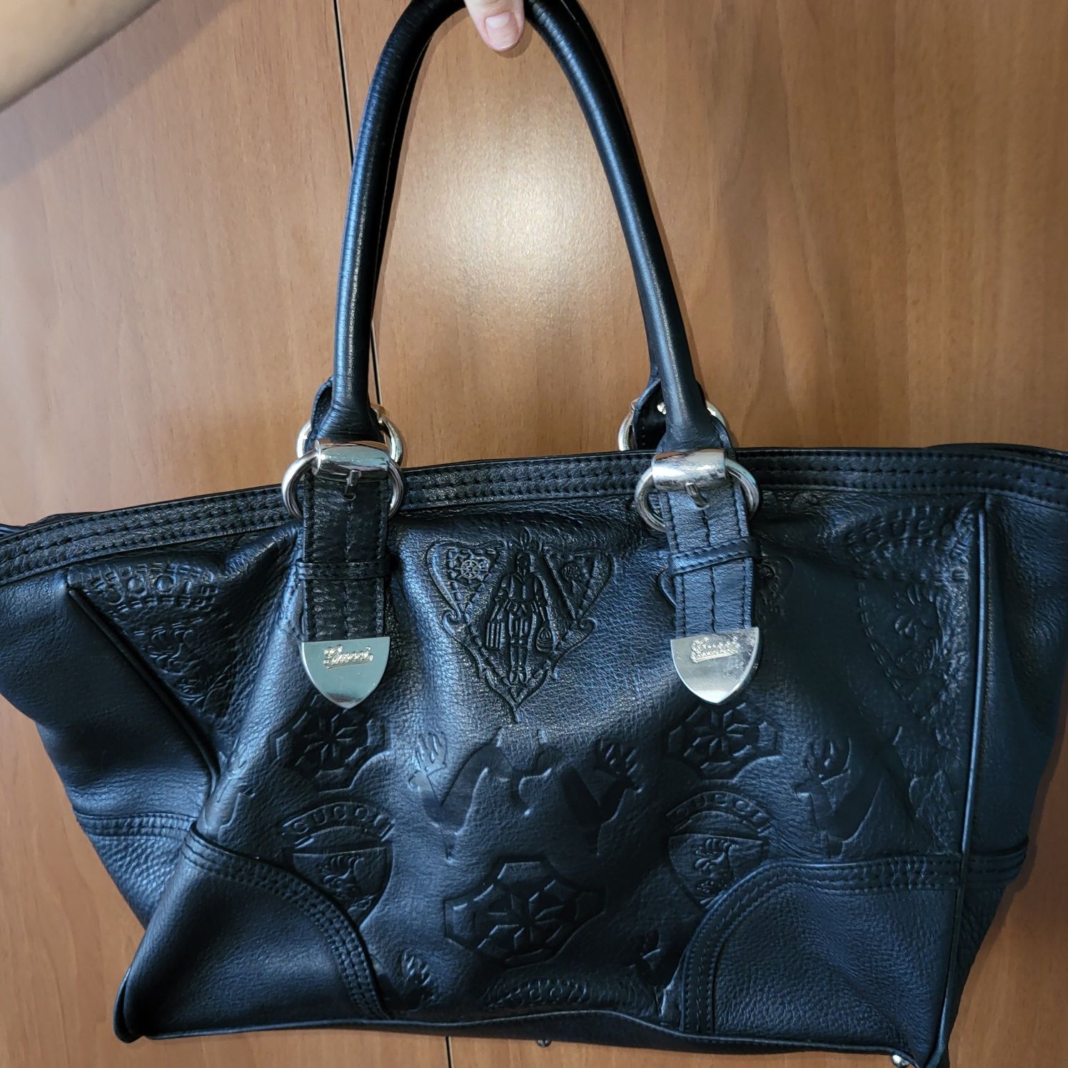 Сумка Gucci  оригинал.натуральная кожа
