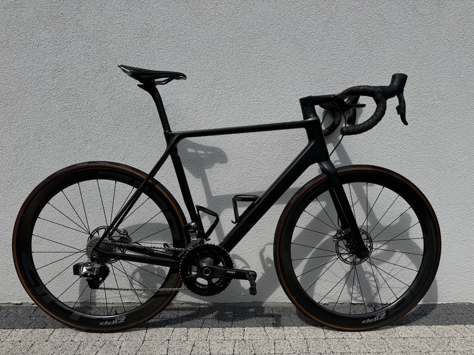 Canyon Ultimate CF SLX, Sram RED, ZIPP 303S