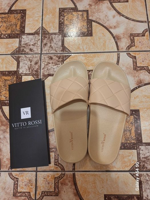 Женские шлепанцы Vitto rossi