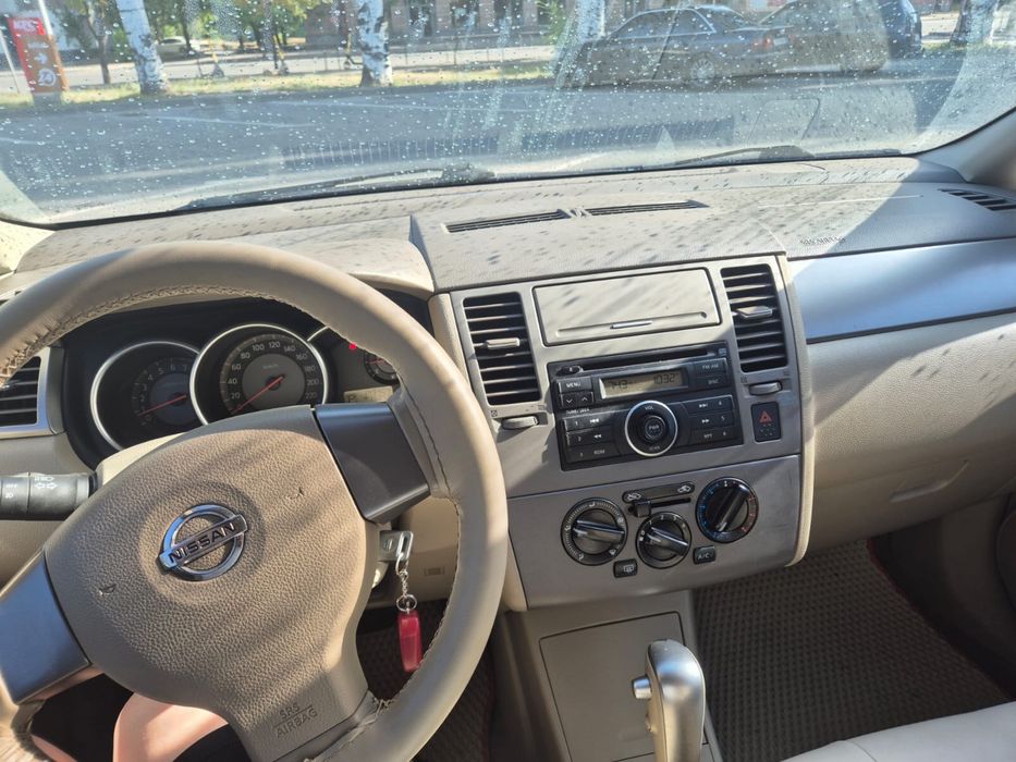 Продам Nissan Tiida