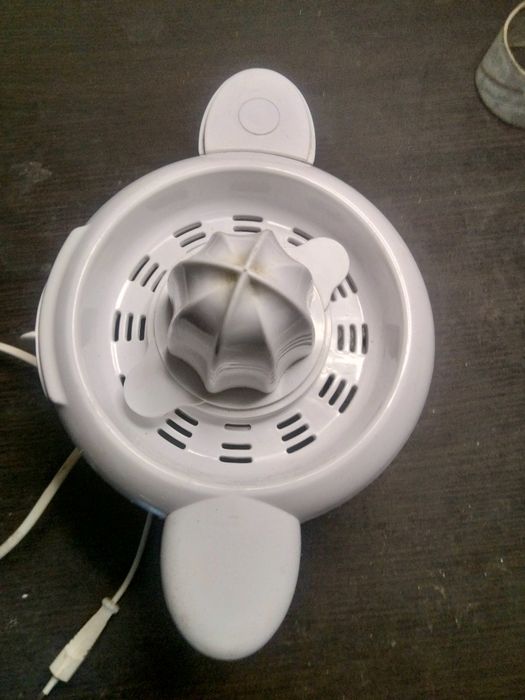 Соковыжималка Elenberg