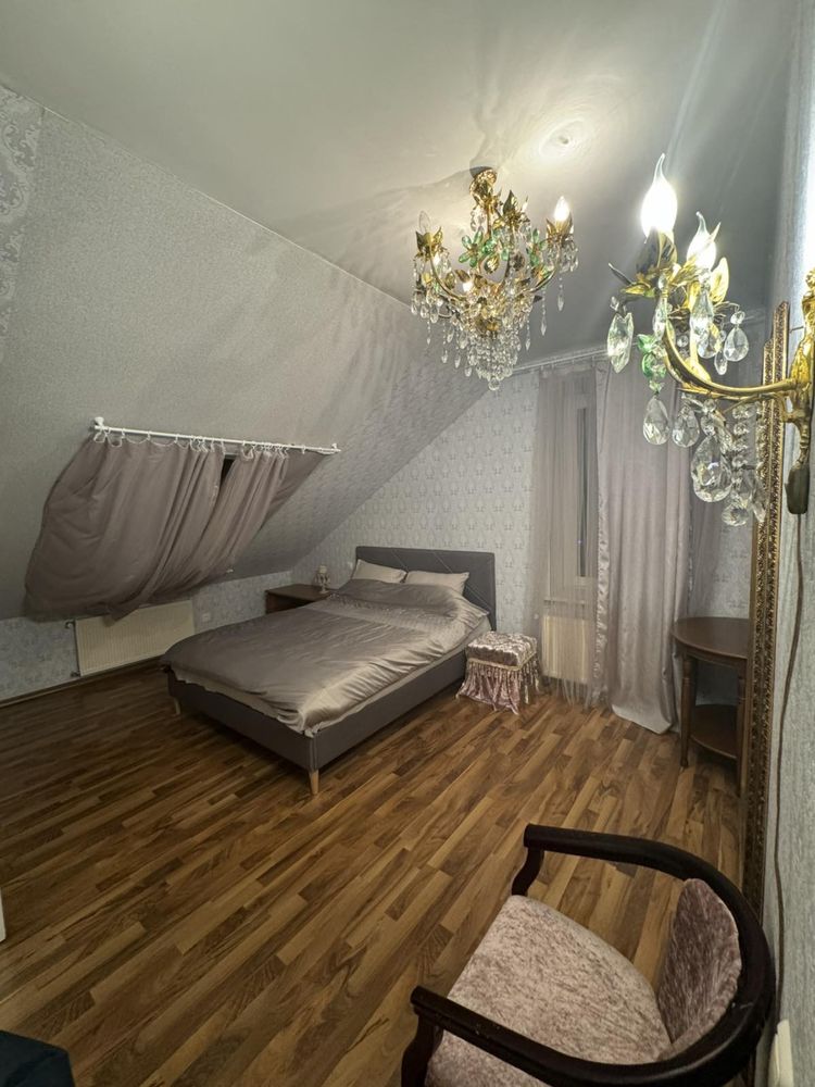 VIP аппартаменты в самом центре , ул . Соборная