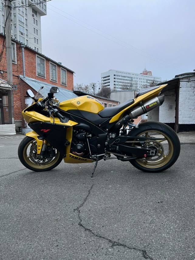 Yamaha R1 2009 в топовом состоянии!