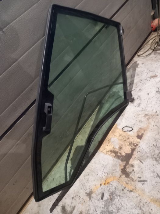 Dzwi do traktora Renault ergos szyba ramka zamek kompletne