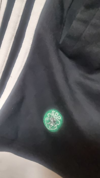 Bermuda antiga do sporting  anos 90 material  da adidas  raro