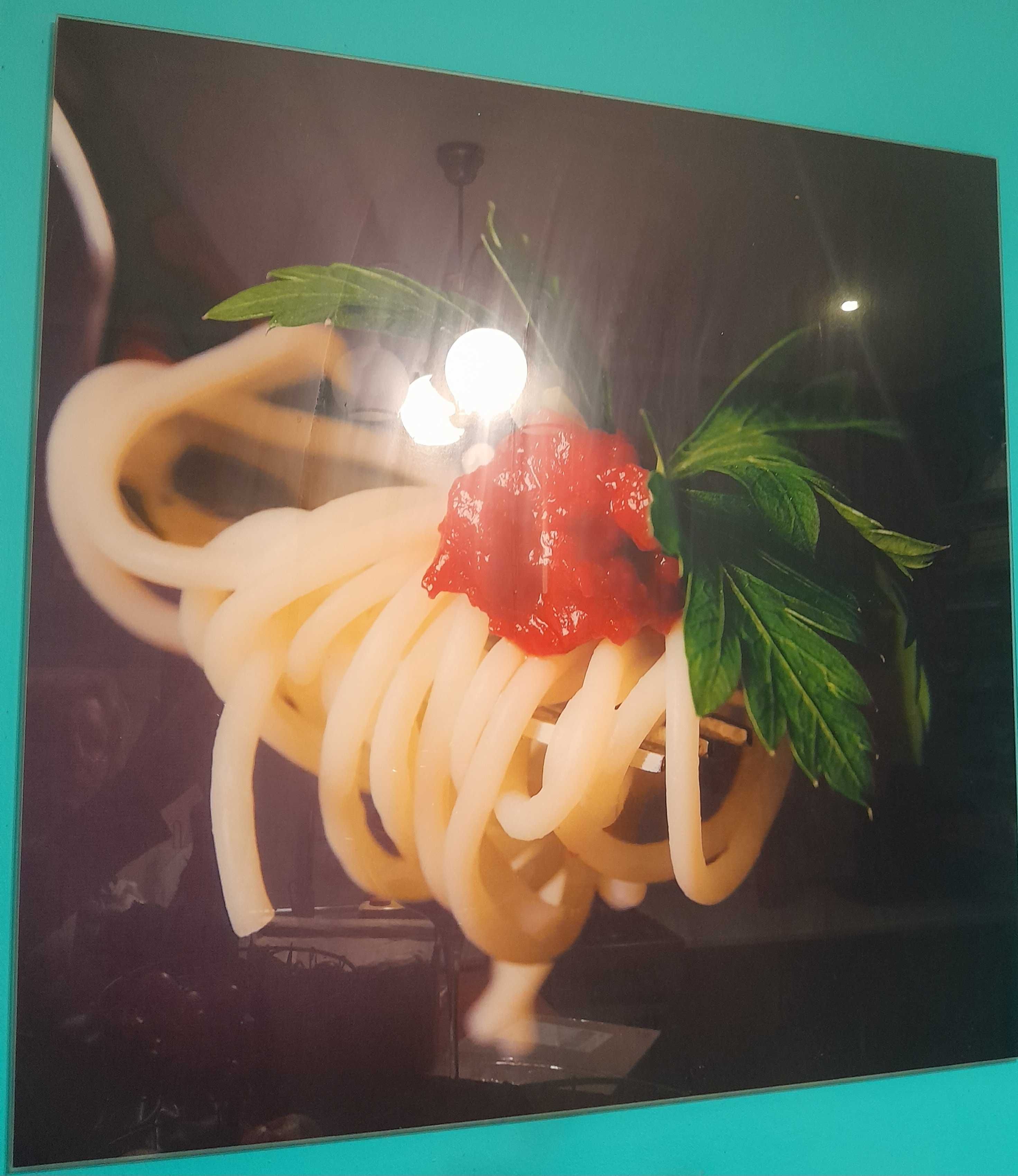 Obraz na szkle spaghetti.