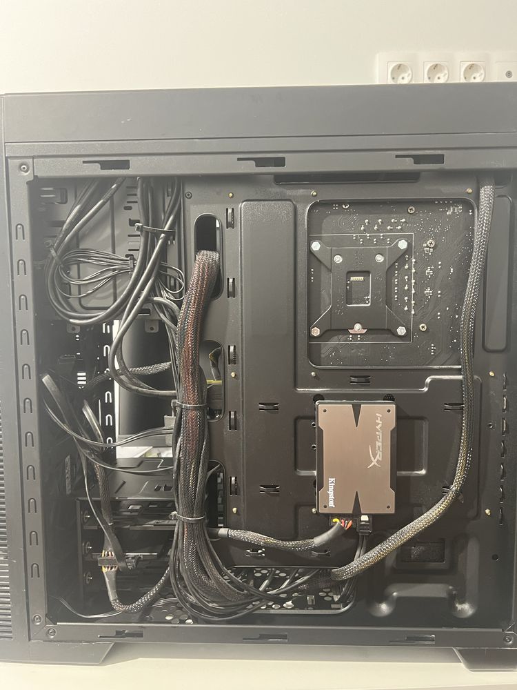 Продам компʼютер intel i7-7700k 32Gb GTX1080